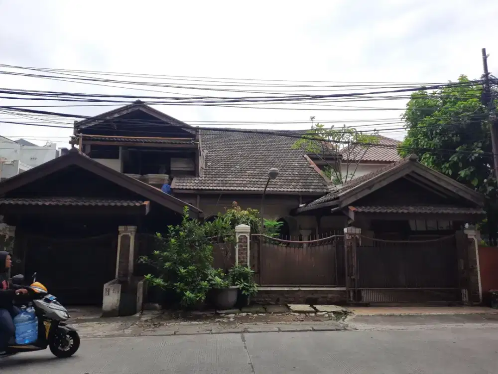 DIJUAL RUMAH BISA UNTUK USAHA DI RAWAMANGUN PULOGADUNG JAKARTA TIMUR