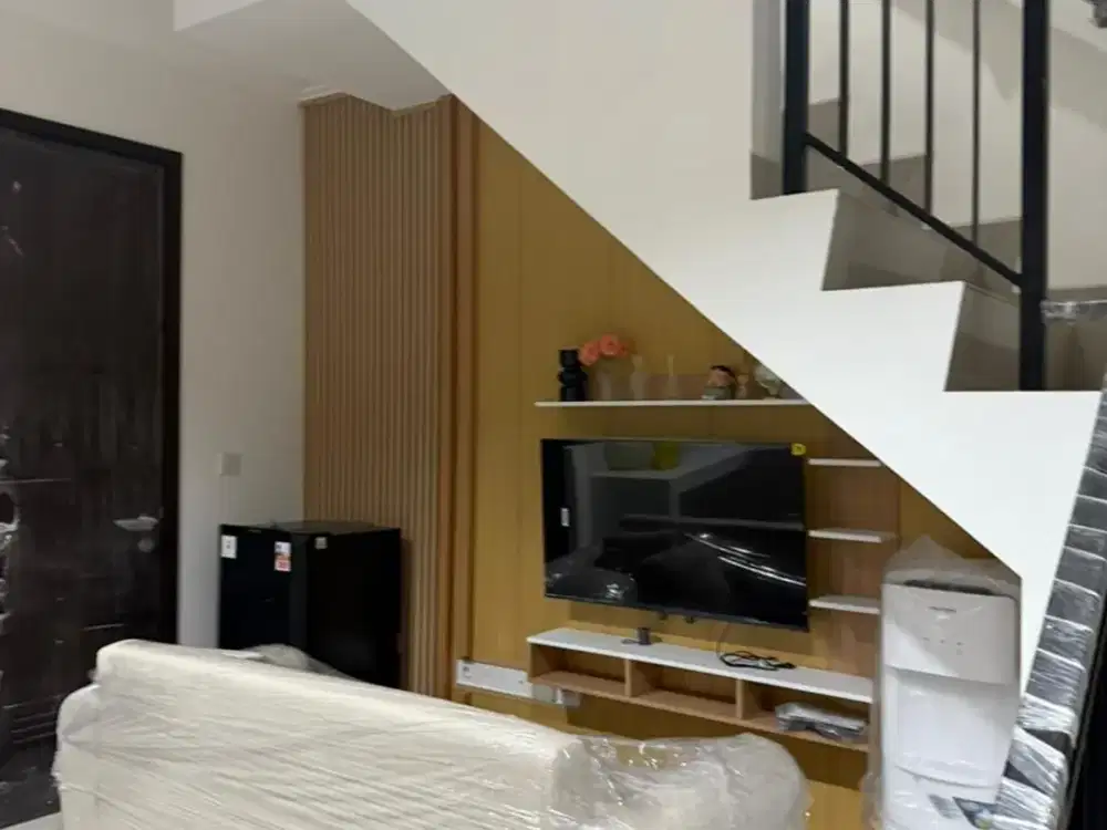 Disewakan Rumah di Cluster Baltimore PIK 2, Uk.4,5x10m2, Hadap Selatan, Kondisi Msh Tersewa sampai September