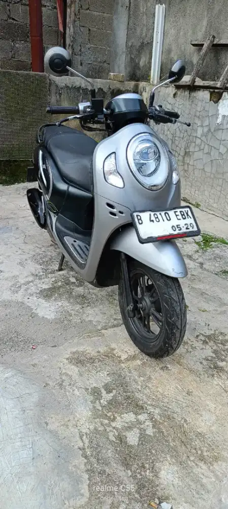 Scoopy 2023 km 45rb pjk hdp Istimewa tt