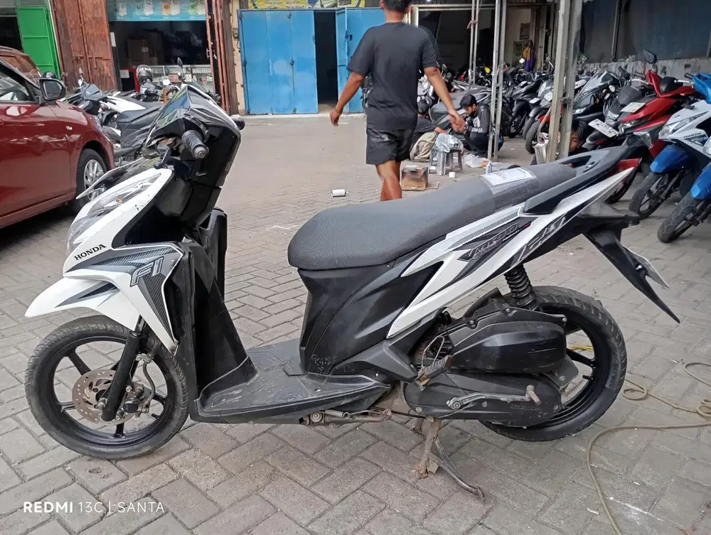 Honda Vario 125 Techno Tahun 2013 Surat Komplit