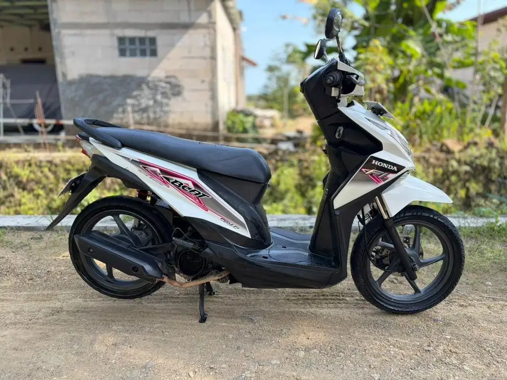 Honda beat 2014 warna putih (bekas)
