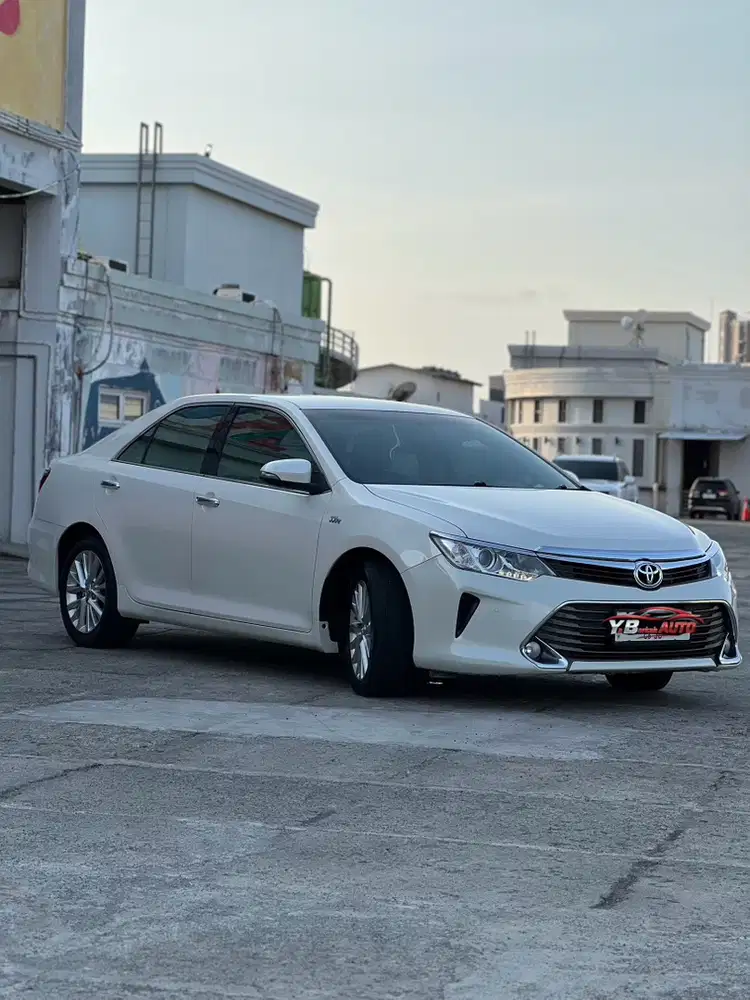 Toyota Camry 2015 Bensin