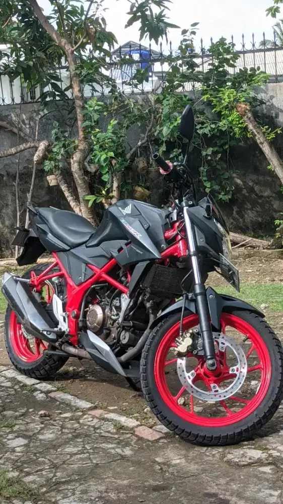 DIJUAL CB150R LED SPECIAL EDITION TAHUN 2016