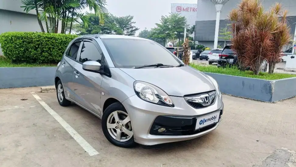 DP MURAH Honda Brio Satya 1.2 E Bensin-AT 2016 Silver CKIYB