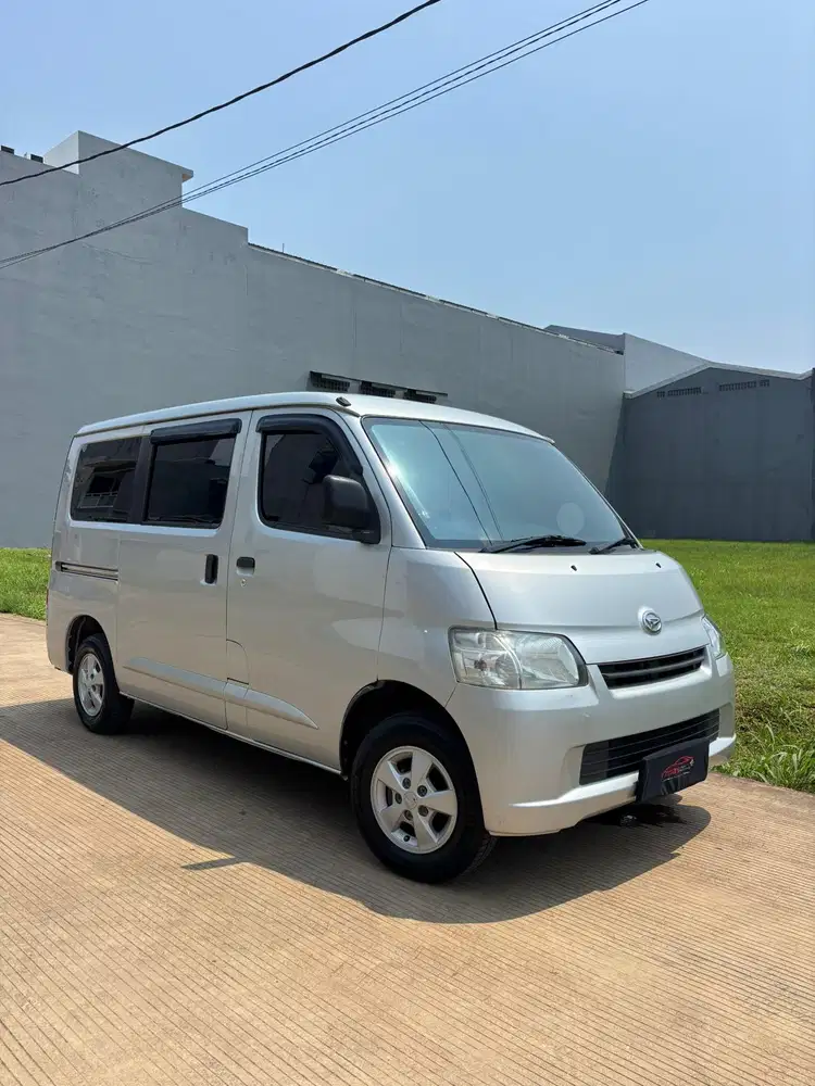 Daihatsu Grandmax 1.3 D 2019 Manual ( Silver Manual )