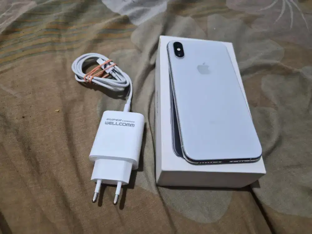 iPhone xs 256 all operator