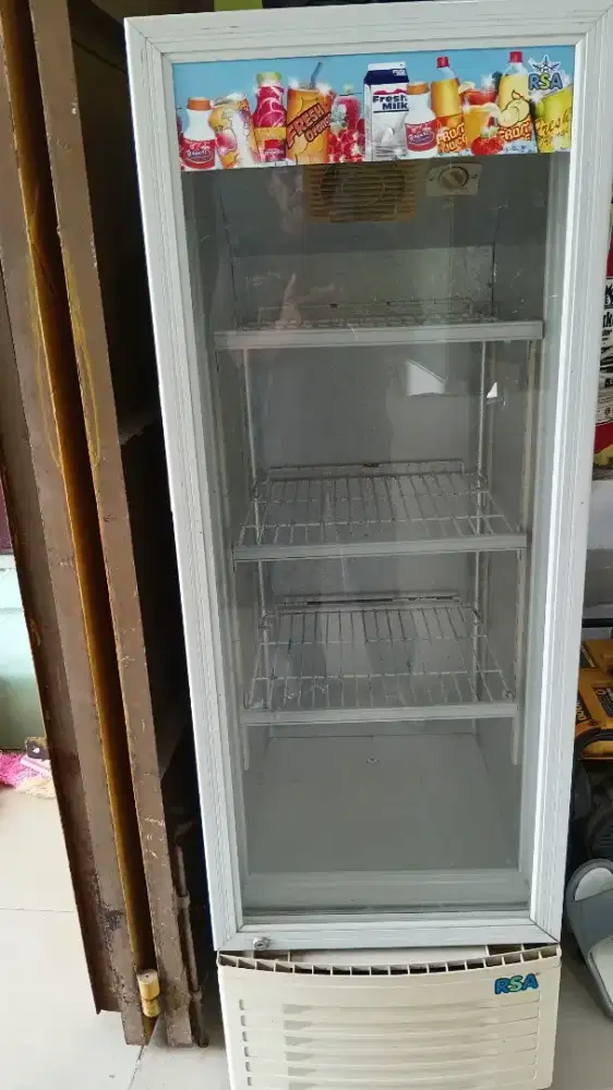 Lemari es 1 pintu kaca