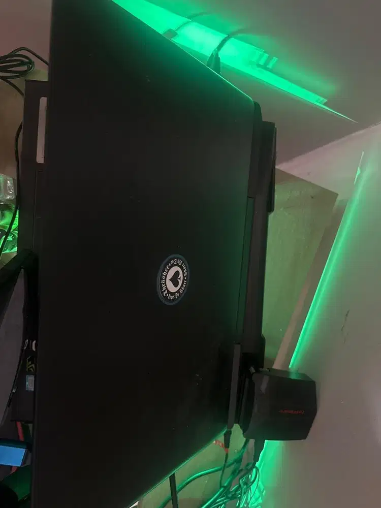 Laptop Gaming GTX 1060 MaxQ