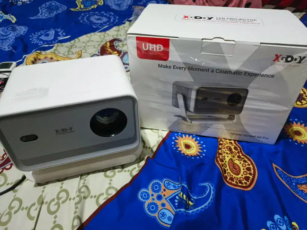 Proyektor Xgody A5 pro