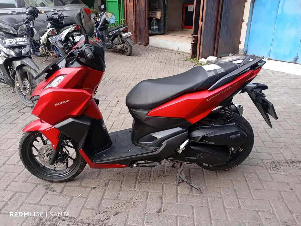 Honda Vario 160 Tahun 2023 Surat Komplit