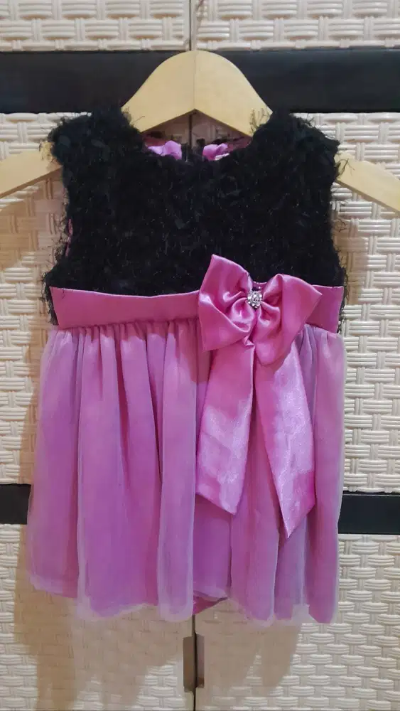 2 pcs Dress/Gaun Bayi (150K)