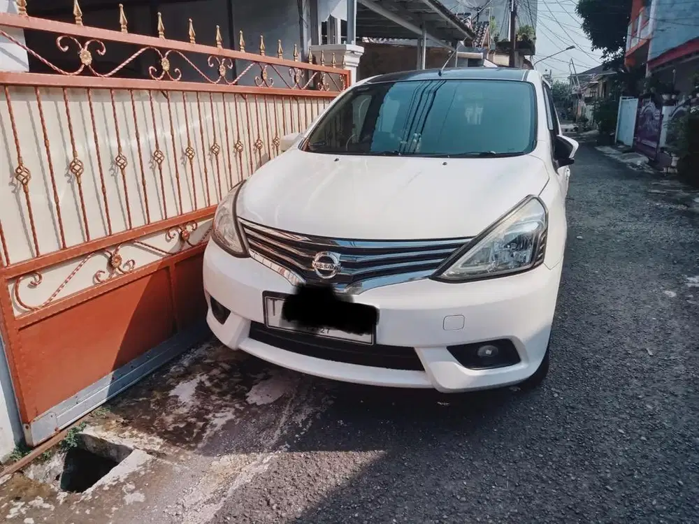Nisan Grand Livina XV CVT Matic 2015
