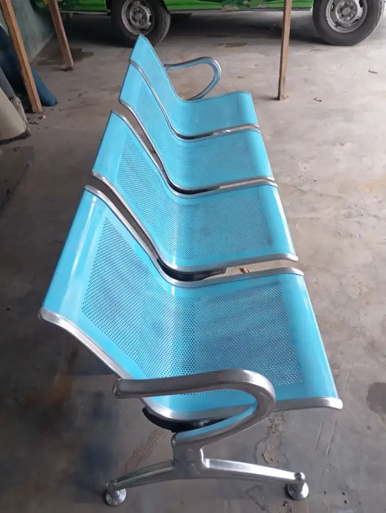 Kursi tunggu 4 seat
