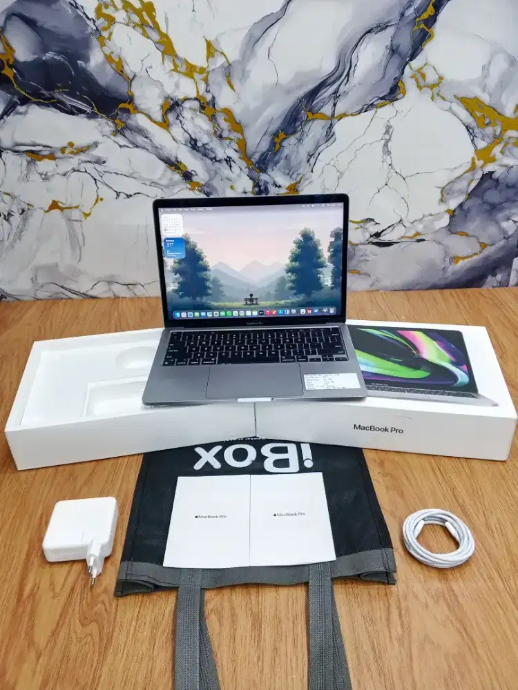 Macbook Pro Retina 13 2020 M1 / 16 GB / 1000 GB Touchbar