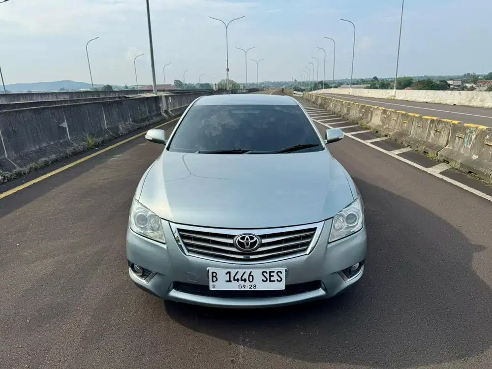 New Camry 2.4 G, A/T Matic, Warna Silver Metalik, 2009, KM 178rb
