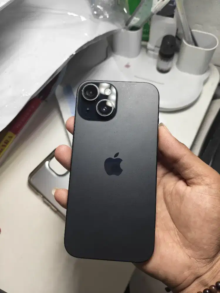 iPhone 15 basic 128gb all operator