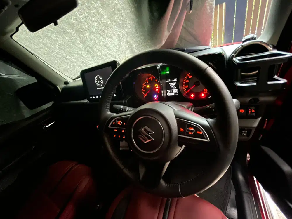 Jual Suzuki Jimny 2024 seperti baru