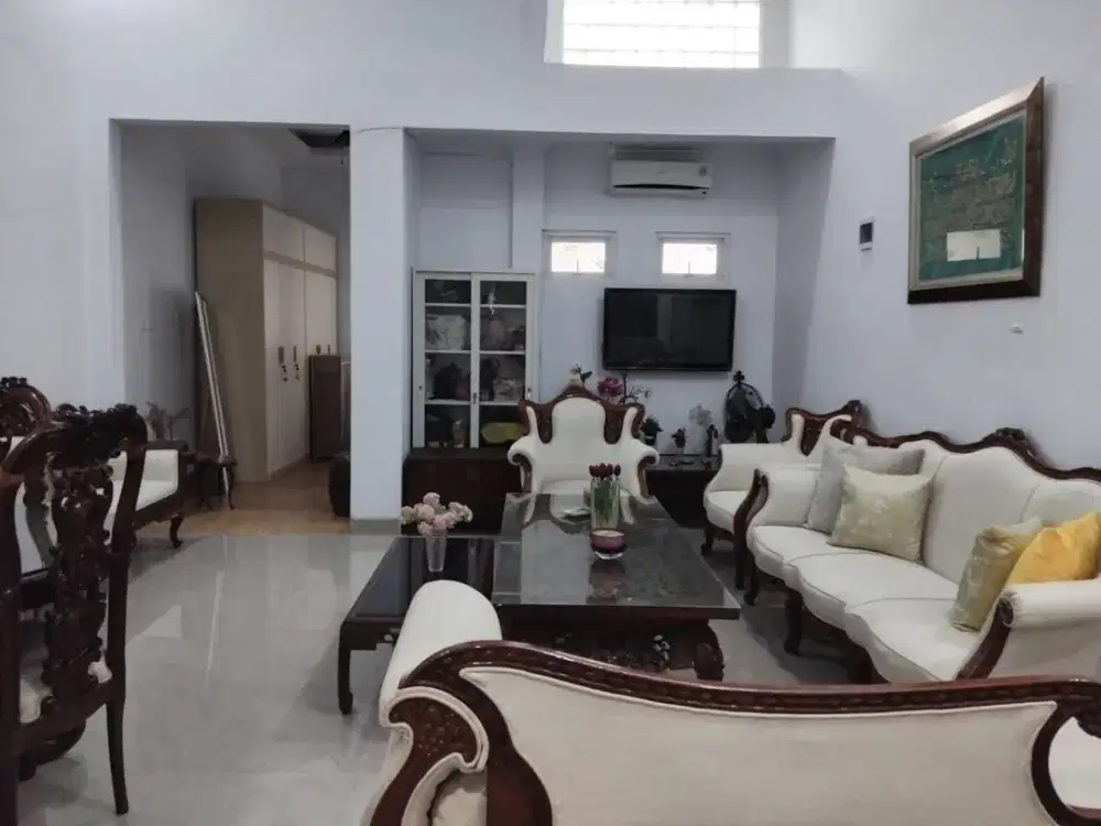 Rumah Siap huni dekat pasar segar graha raya bintaro