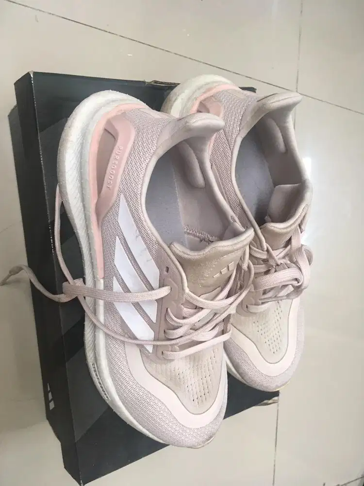 Sepatu wanita adidas original UK 38 2/3