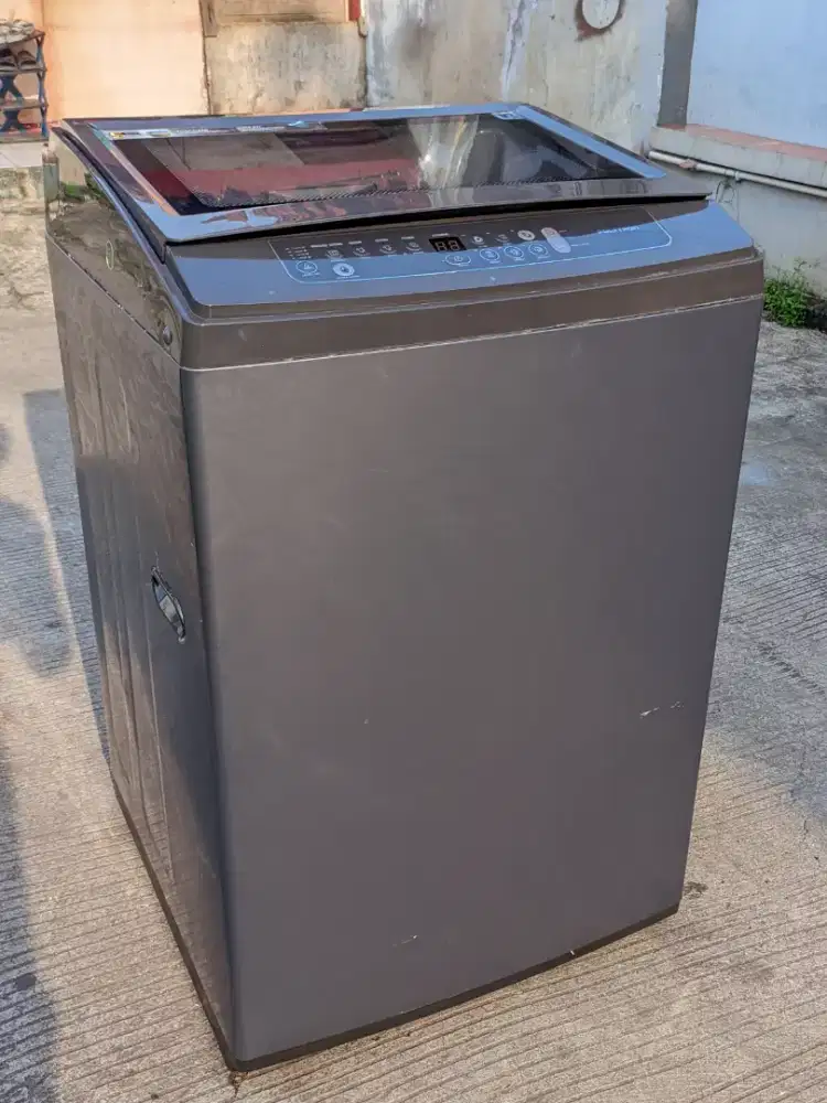 Mesin cuci Polytron 10kg mulus