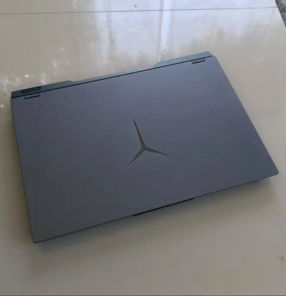 Menjual laptop gaming  LENOVO LEGION 5 PRO 16ACH6H (kondisi bagus)