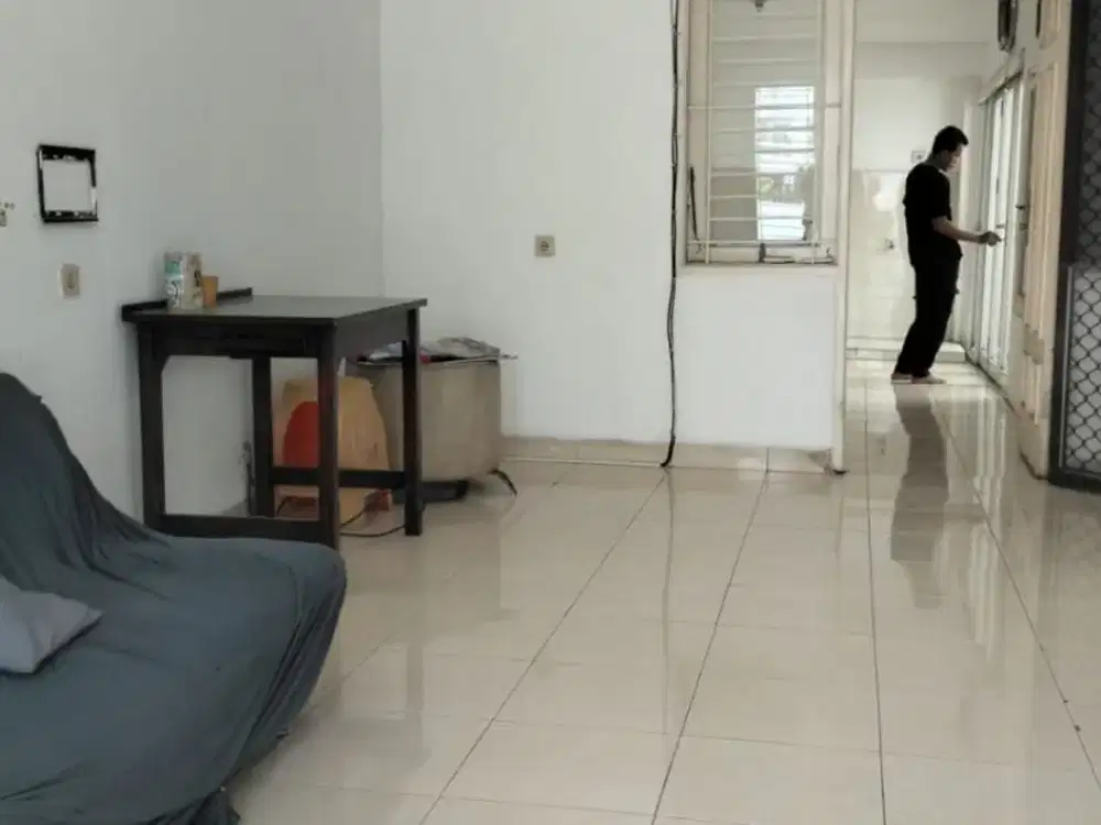 Rumah Luas 174m² di Harapan Indah Bulevar Hijau – SHM, Harga 1.2M!