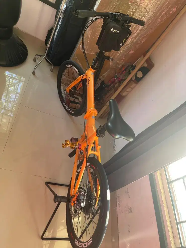 Sepeda lipat fnhon blast