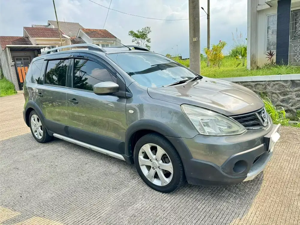 Nissan Grand Livina L11, 1.5, X-Gear, Matic, Abu-Abu, 2014, KM 148rb