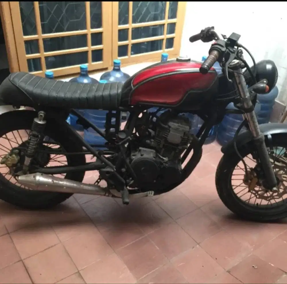 Motor Scrambler/Cafe racer Yamaha Scorpion 2005