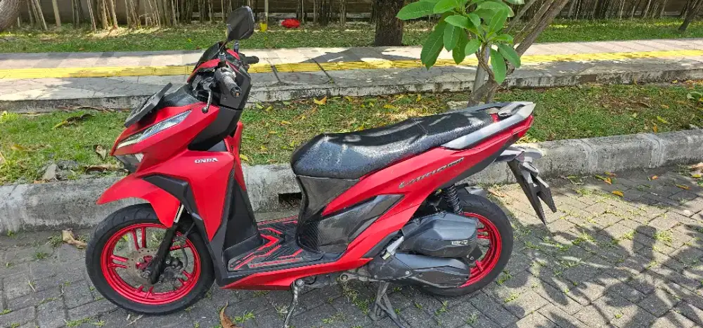 JUAL VARIO 150 merah doff ex pemakaian cewe