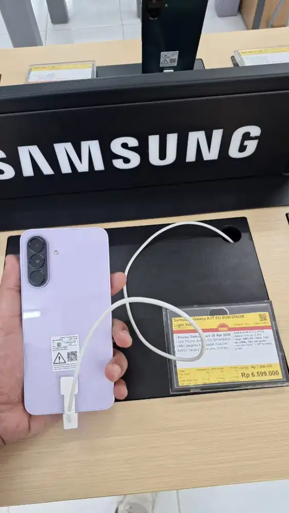 Samsung A37 promo