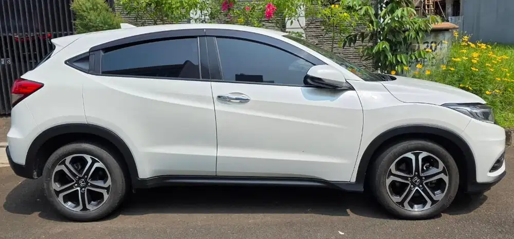 DIJUAL Honda HR-V 2019 AT GENAP