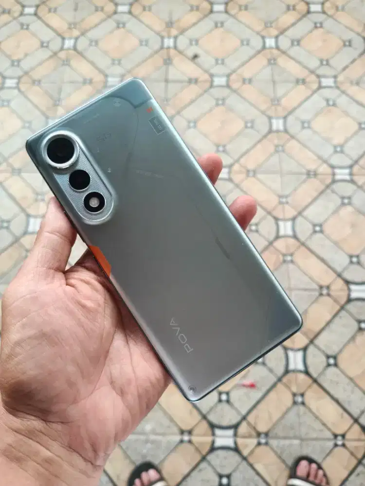 Tecno Pova Curve 5G 8/256 Silver