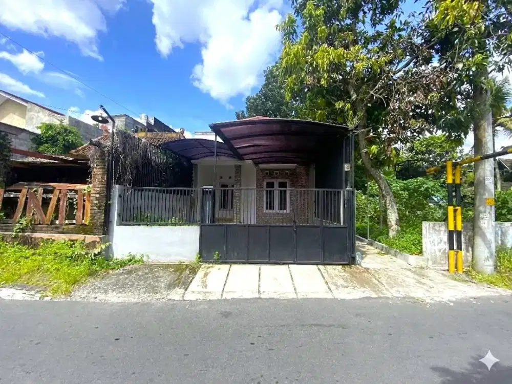 Jarang Ada! Rumah Semi Furnished di Kawasan Elite Ngaglik