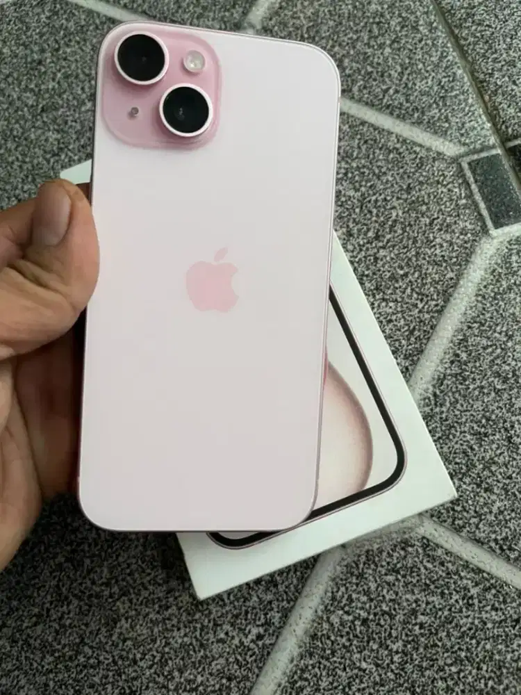 iPhone 15 blibli