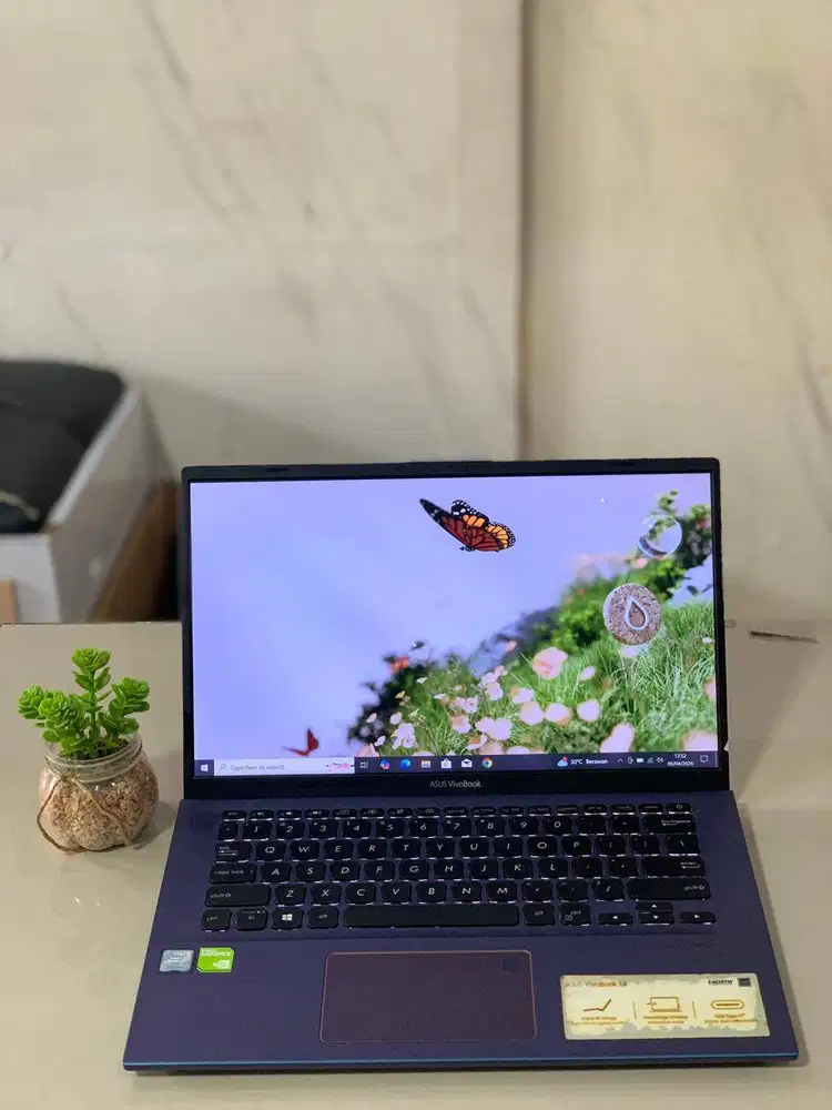 ASUS A412F	INTEL CORE I5-8265U RAM 8 GB SSD 512GB INTEL UHD GRAPHICS 6