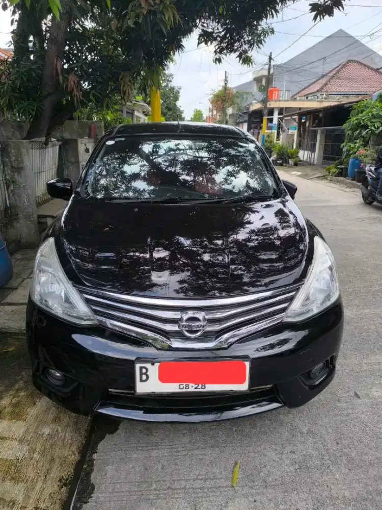 Dijual Nissan Grand Livina