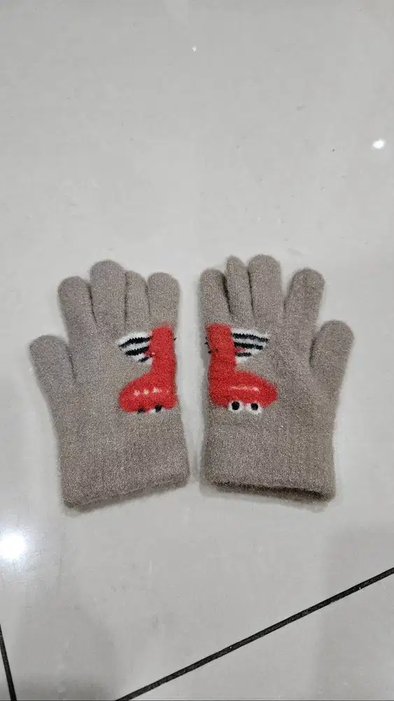 Sarung tangan Wool Anak untuk usia 3-4 tahun
