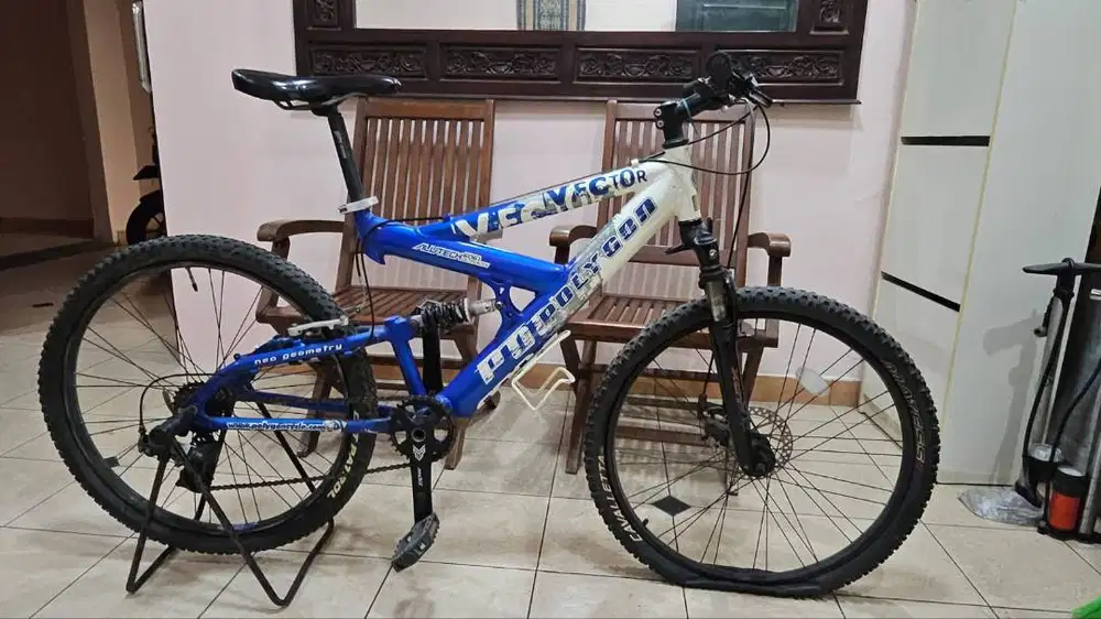 Sepeda Polygon Vector MTB
