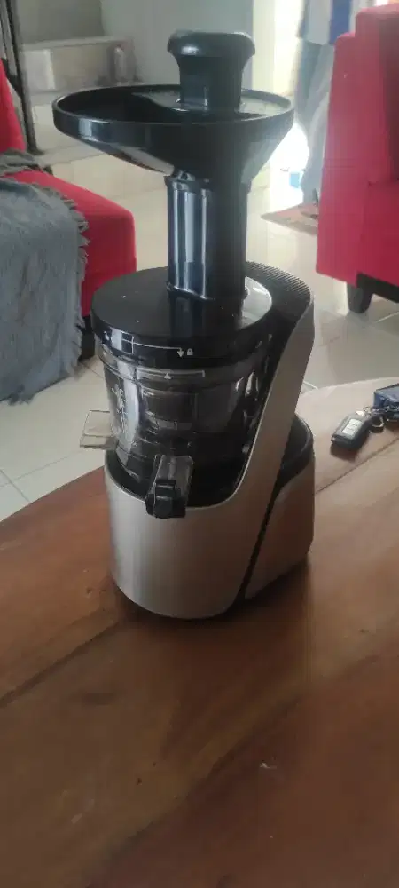 Hurom Slow Juicer seri S11