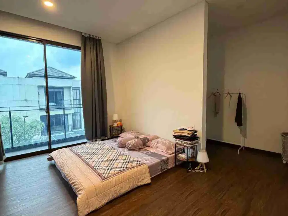 Disewakan Rumah Mewah Exclusive di Kawasan BSD
