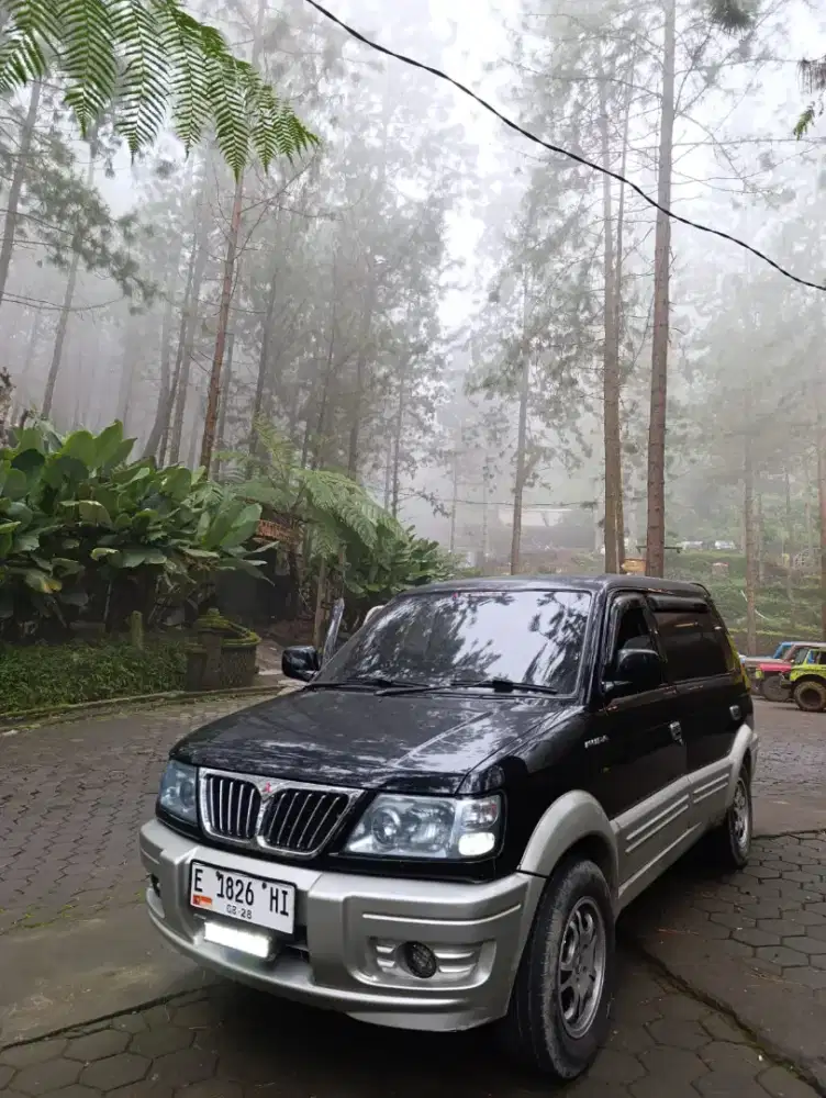 Mitsubishi Kuda Grandia 2.0 MPI