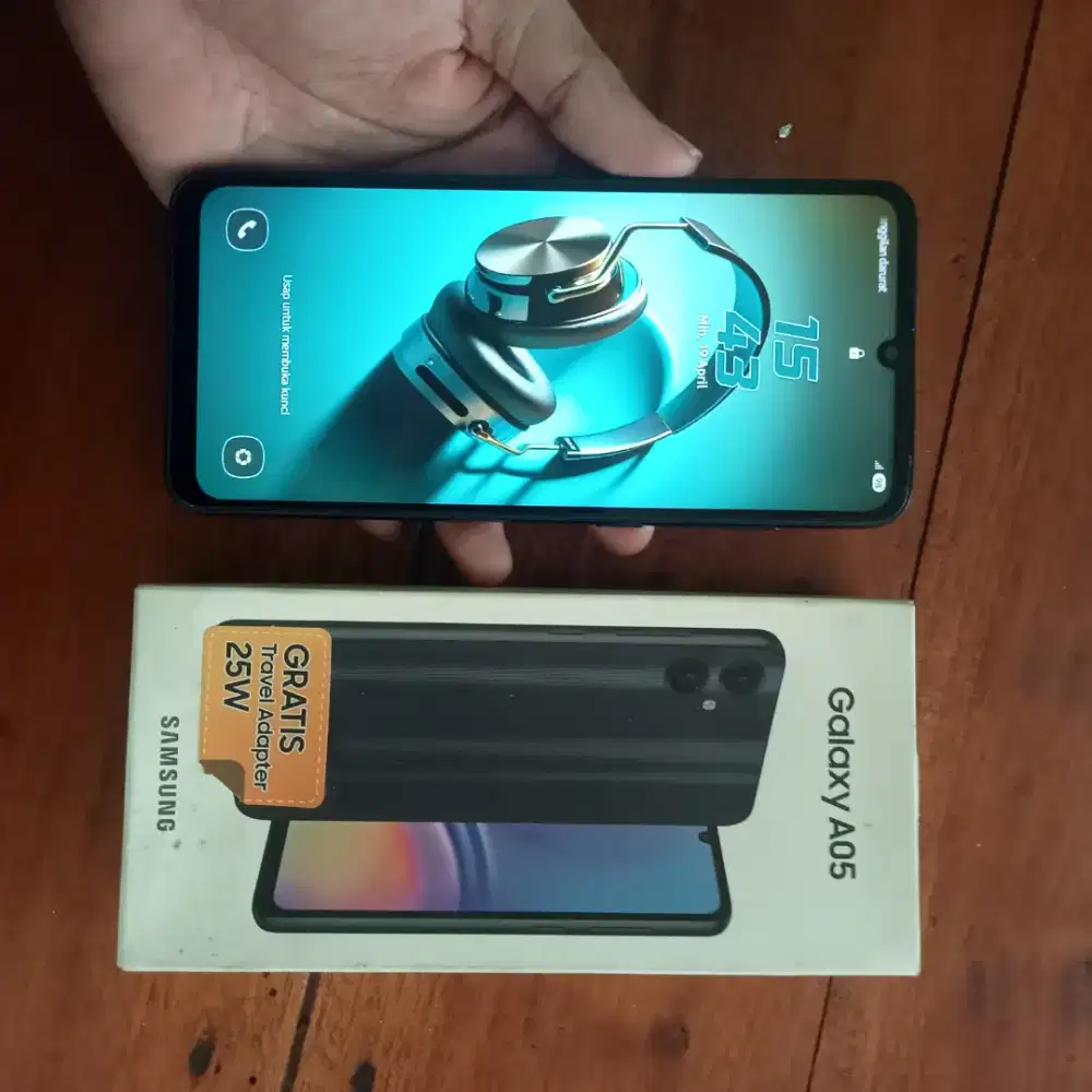 Samsung a05 4/64 second