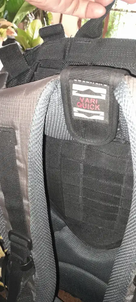 Barang bekas dipakai tas gunung pegunungan merek kalibre hiking alam..