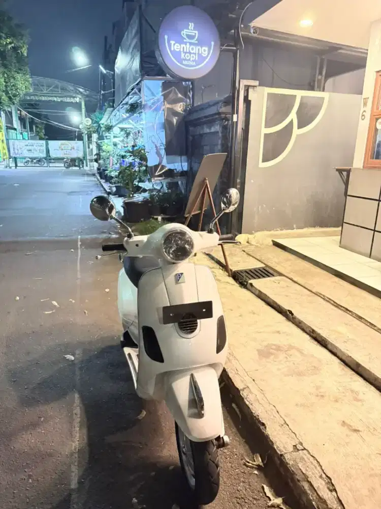 Vespa LX 125 2V Tahun 2012 – Pajak Hidup, Siap Pakai