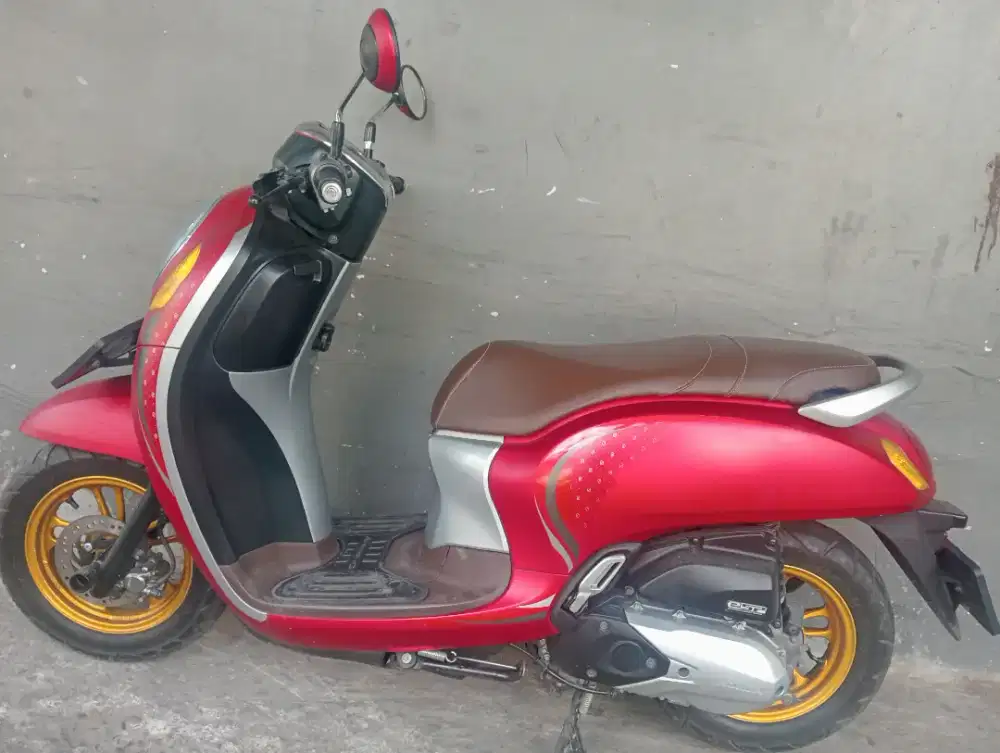 Penjualan motor scoopy