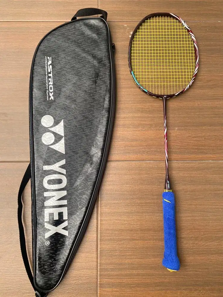Raket Yonex Astrox 100ZZ Kurenai