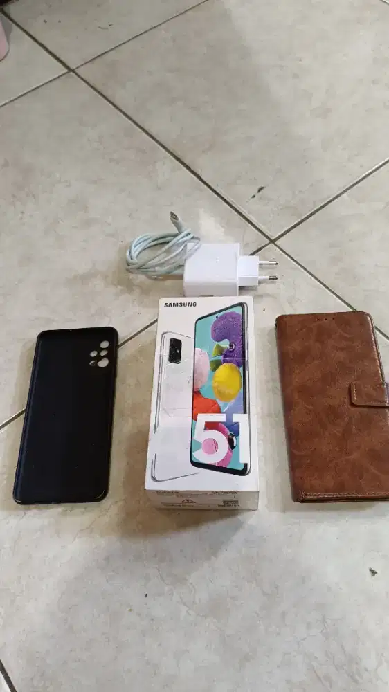 Samsung Galaxy A51 White 6 / 128GB Fullset Mulus Terawat
