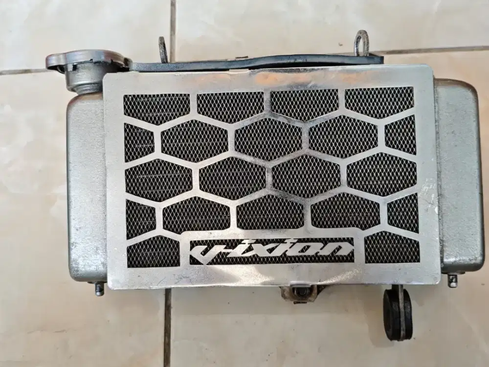 Radiator Yamaha Vixion Old (2012) - Original Cabutan Motor