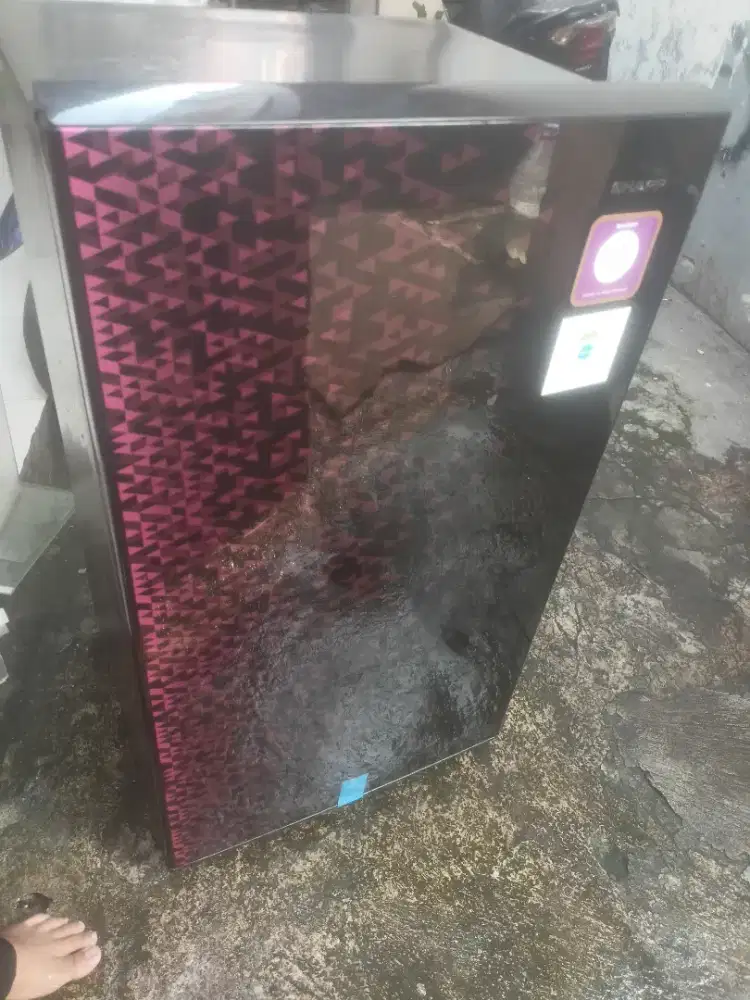 Di jual kulkas Sharp